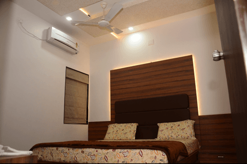 Hotel Yash image 7