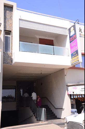 Hotel Yash image 3